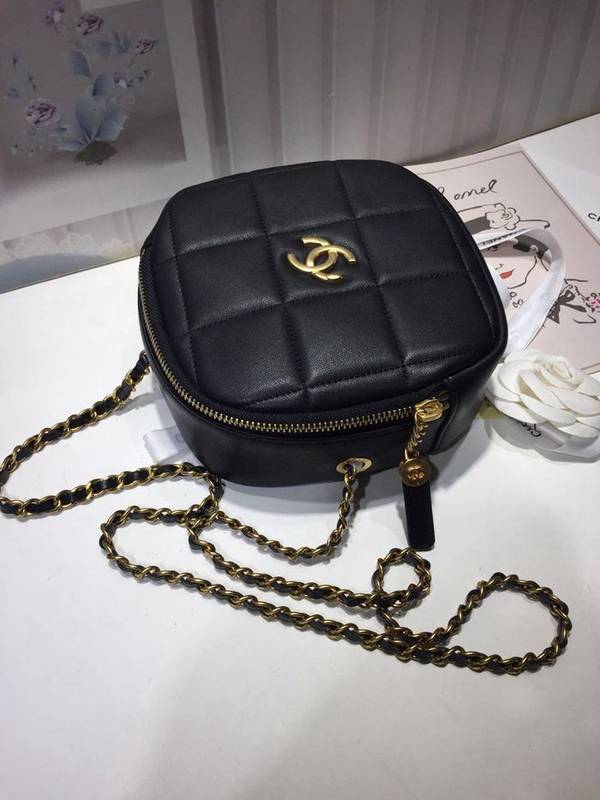 頂級高仿巴黎2020chanel 1秋冬季以馬術為主題絎縫方格紋包chb11907 3 頂級高仿巴黎2020chanel 1秋冬季以馬術為主題絎縫方格紋包chb11907