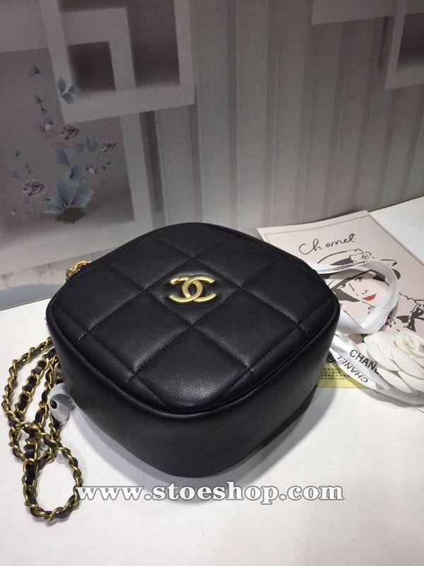 頂級高仿巴黎2020chanel 1秋冬季以馬術為主題絎縫方格紋包chb11907 4 頂級高仿巴黎2020chanel 1秋冬季以馬術為主題絎縫方格紋包chb11907