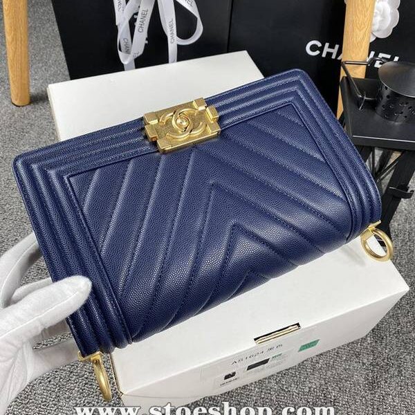 原單chanel 18秋冬爆款67086 leboy系列V格進口細球紋小牛皮chb12029