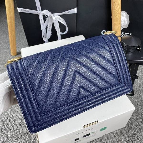 原單chanel 18秋冬爆款67086 leboy系列V格進口細球紋小牛皮chb12029