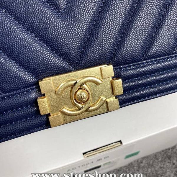 原單chanel 18秋冬爆款67086 leboy系列V格進口細球紋小牛皮chb12029
