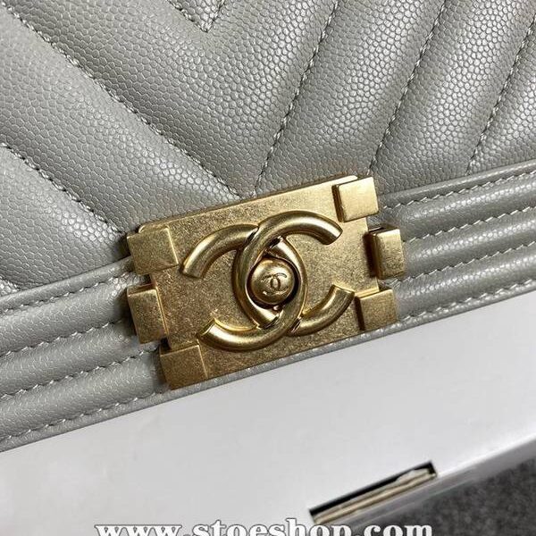 頂級1：1chanel 18秋冬爆款67086 leboy系列V格進口細球紋小牛皮chb12031