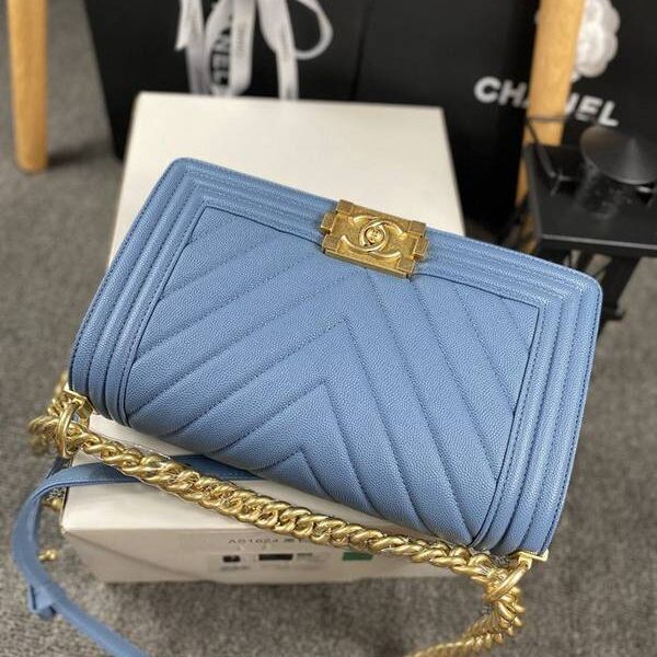 竭誠精品chanel 18秋冬爆款67086 leboy系列V格進口細球紋小牛皮chb12033