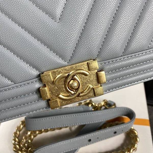 頂級高仿chanel 18秋冬爆款67086 leboy系列V格進口細球紋小牛皮chb12034