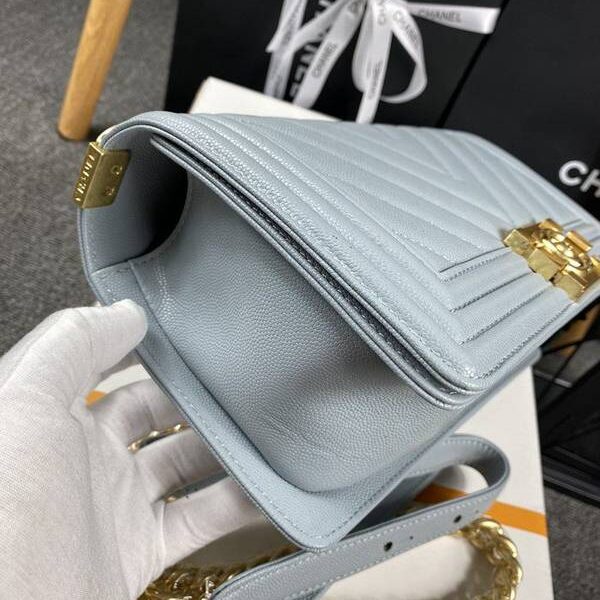 頂級高仿chanel 18秋冬爆款67086 leboy系列V格進口細球紋小牛皮chb12034