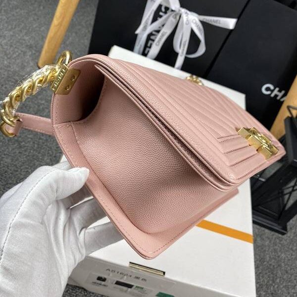 頂級原單chanel 18秋冬爆款67086 leboy系列V格進口細球紋小牛皮chb12035