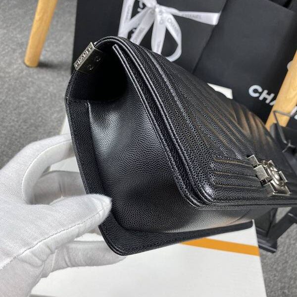 最高等級chanel 18秋冬爆款67086 leboy系列V格進口細球紋小牛皮chb12036