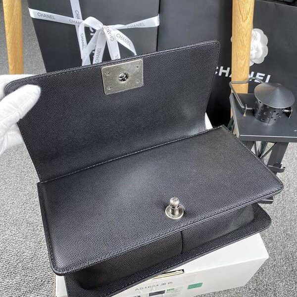 最高等級chanel 18秋冬爆款67086 leboy系列V格進口細球紋小牛皮chb12036