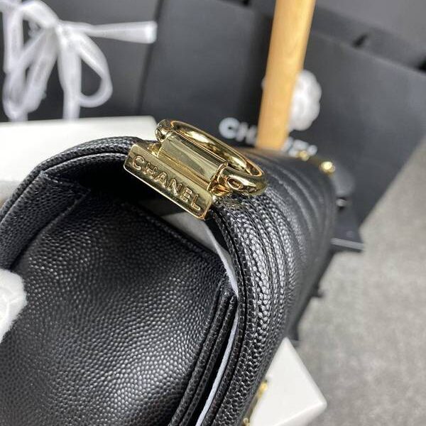 高仿名牌包chanel 18秋冬爆款67086 leboy系列V格進口細球紋小牛皮chb12037