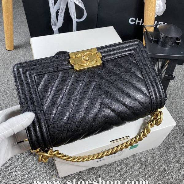 高仿包包批發chanel 18秋冬爆款67086 leboy系列V格進口細球紋小牛皮chb12038