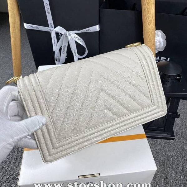 高仿包chanel 18秋冬爆款67086 leboy系列V格進口細球紋小牛皮chb12041