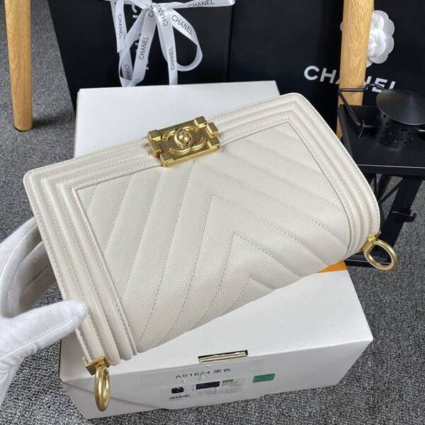 高仿包chanel 18秋冬爆款67086 leboy系列V格進口細球紋小牛皮chb12041