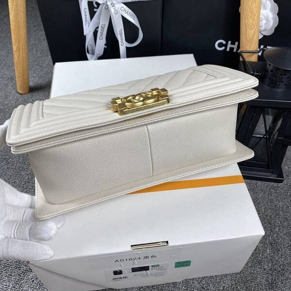 高仿包chanel 18秋冬爆款67086 leboy系列V格進口細球紋小牛皮chb12041