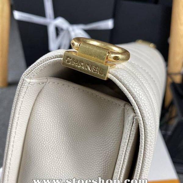 高仿包chanel 18秋冬爆款67086 leboy系列V格進口細球紋小牛皮chb12041