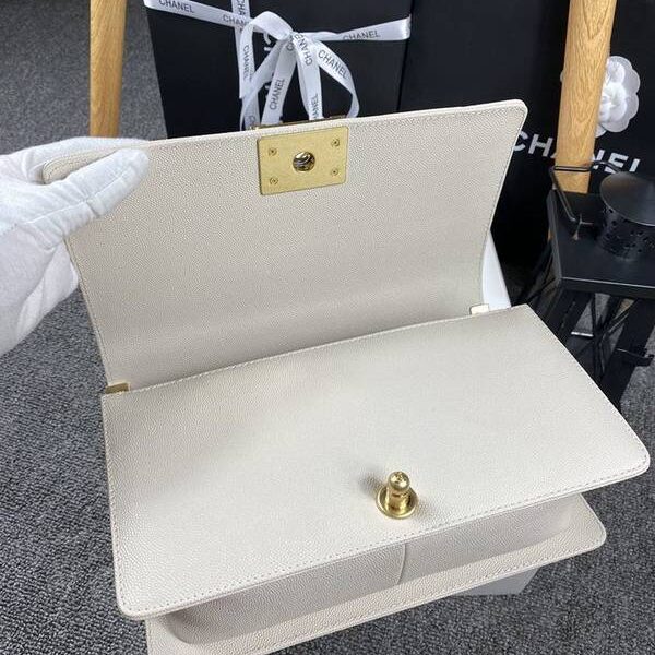 高仿包chanel 18秋冬爆款67086 leboy系列V格進口細球紋小牛皮chb12041