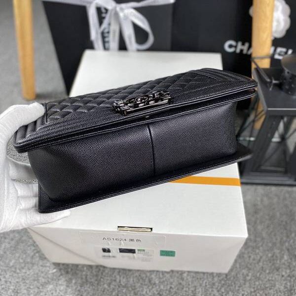 高仿精品推薦chanel 18秋冬爆款67086 leboy系列菱格進口細球紋小牛皮chb12042