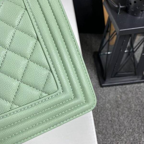奢侈品a貨chanel 18秋冬爆款67086 leboy系列菱格進口細球紋小牛皮chb12045