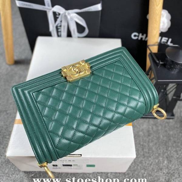 A貨之家chanel 18秋冬爆款67086 leboy系列菱格進口細球紋小牛皮chb12046
