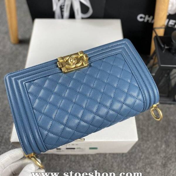 高仿包包chanel 18秋冬爆款67086 leboy系列菱格進口細球紋小牛皮chb12047