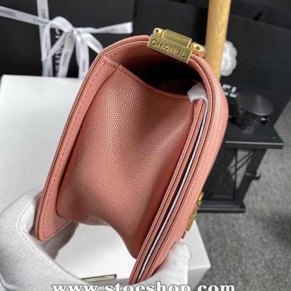 高仿網台灣chanel 18秋冬爆款67086 leboy系列菱格進口細球紋小牛皮chb12048