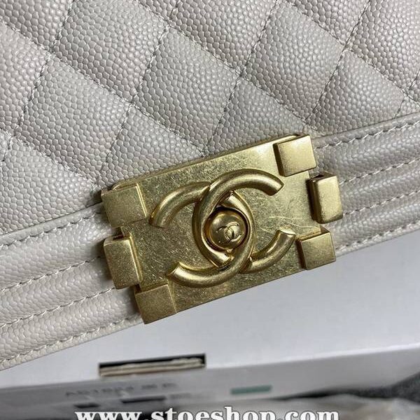高仿精品chanel 18秋冬爆款67086 leboy系列菱格進口細球紋小牛皮chb12051