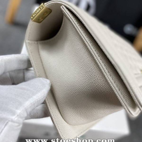 高仿精品chanel 18秋冬爆款67086 leboy系列菱格進口細球紋小牛皮chb12051