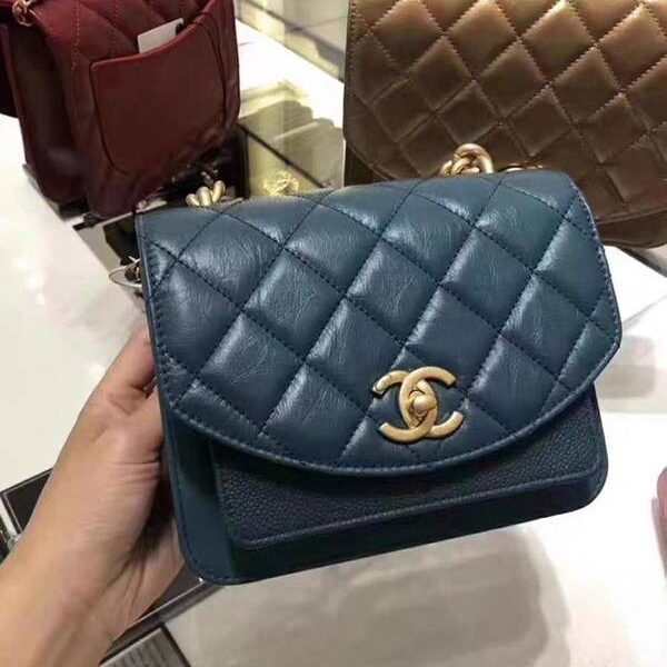 高仿精品批發chanel早秋最新款結合方胖子、風琴包、馬鞍包於一體的口蓋包chb12333