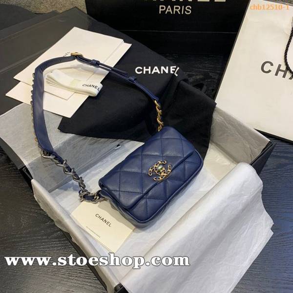 高仿chanel2019新款菱格系列銜縫和翻蓋廓形腰包chb12510