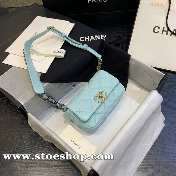 高仿A貨chanel2019新款菱格系列銜縫和翻蓋廓形腰包chb12511