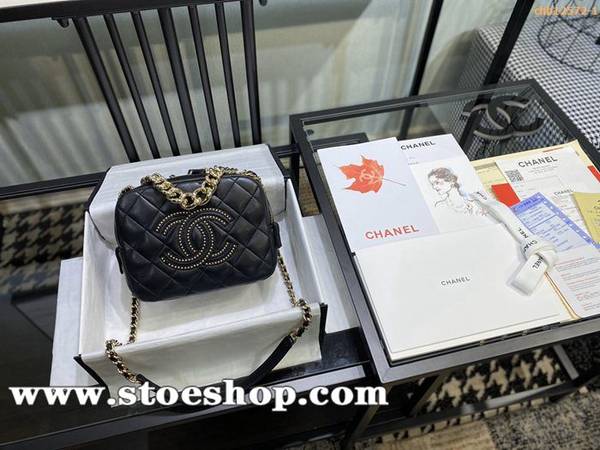 原單A貨AS1513 chanel最新羊皮鉚釘相機包chb12572