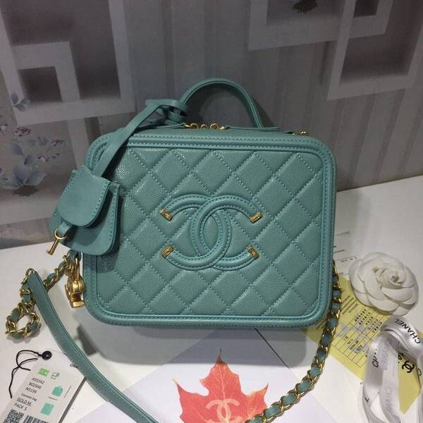 a貨chanel 93341化妝包立體感logo原廠魚醬子牛皮chb12708