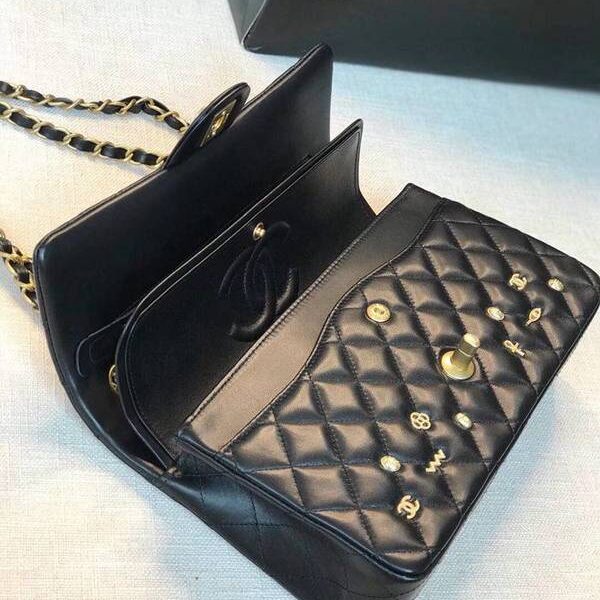 高仿包包批發新款微章包chanel/ 19ss新款限量款進口羊皮cf徽章中號單肩鏈條斜挎包chb12789