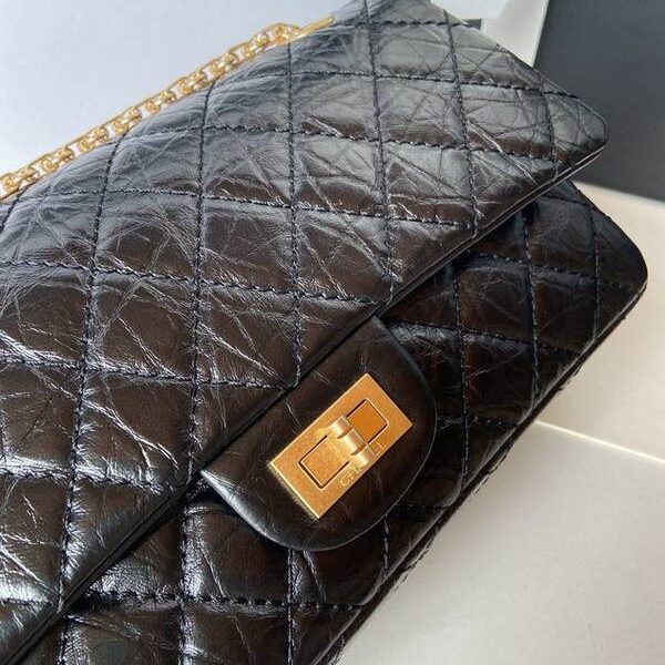 竭誠精品chanel037586Reissue永恆經典秋冬季官方最新原廠進口胎牛chb12878
