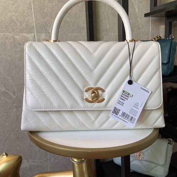 A貨1：1chanel 92991最新V格油臘皮配與油臘皮手柄單肩斜挎手提口蓋包chb13092