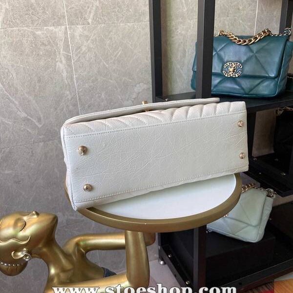A貨1：1chanel 92991最新V格油臘皮配與油臘皮手柄單肩斜挎手提口蓋包chb13092
