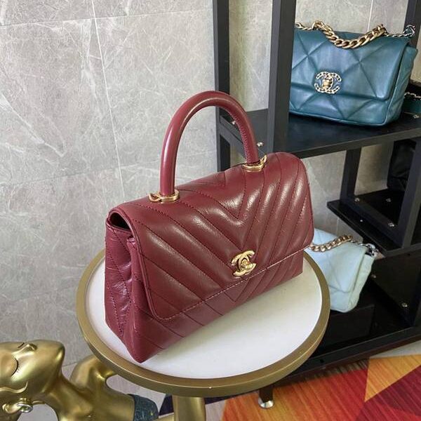 竭誠精品chanel92990最新V格油臘皮配與油臘皮手柄單肩斜挎手提口蓋包chb13104