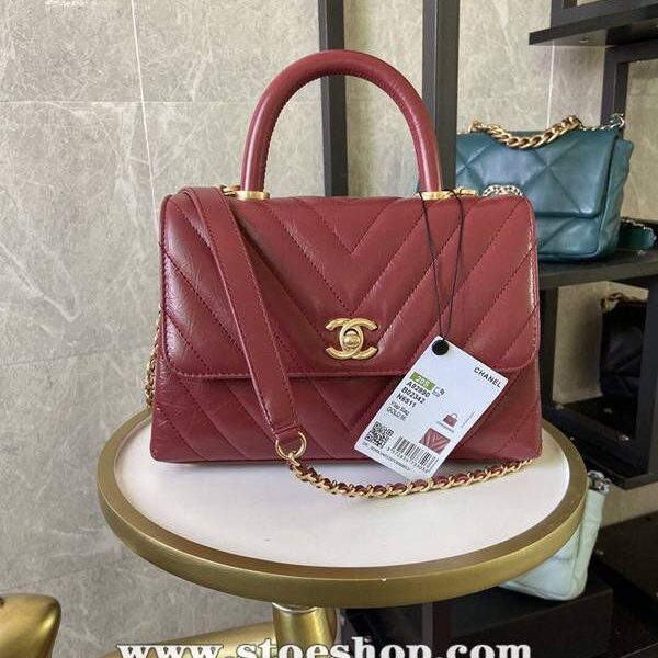 竭誠精品chanel92990最新V格油臘皮配與油臘皮手柄單肩斜挎手提口蓋包chb13104