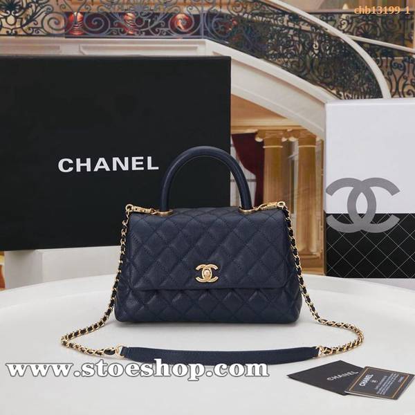 高仿名牌chanel A92990最新棱格細顆粒壓花小牛皮手柄單肩斜挎手提中號口蓋包chb13199 1 高仿名牌chanel A92990最新棱格細顆粒壓花小牛皮手柄單肩斜挎手提中號口蓋包chb13199