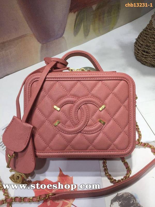 竭誠精品chanel 93341化妝包logo原廠魚子醬牛皮chb13231 1 竭誠精品chanel 93341化妝包logo原廠魚子醬牛皮chb13231