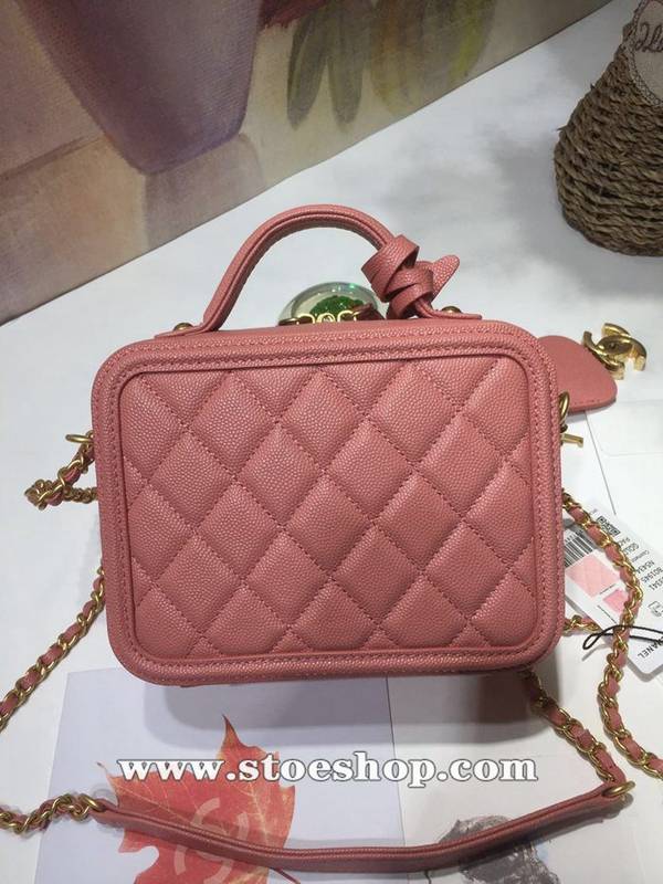 竭誠精品chanel 93341化妝包logo原廠魚子醬牛皮chb13231 2 竭誠精品chanel 93341化妝包logo原廠魚子醬牛皮chb13231