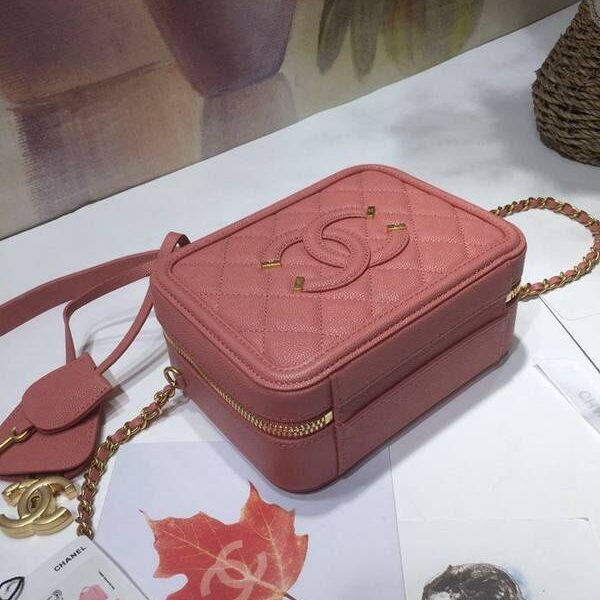 竭誠精品chanel 93341化妝包logo原廠魚子醬牛皮chb13231 10 竭誠精品chanel 93341化妝包logo原廠魚子醬牛皮chb13231