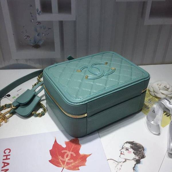 最高等級chanel 93341化妝包logo原廠魚子醬牛皮chb13234