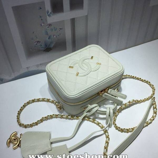 高仿名牌包chanel 93341化妝包logo原廠魚子醬牛皮chb13235