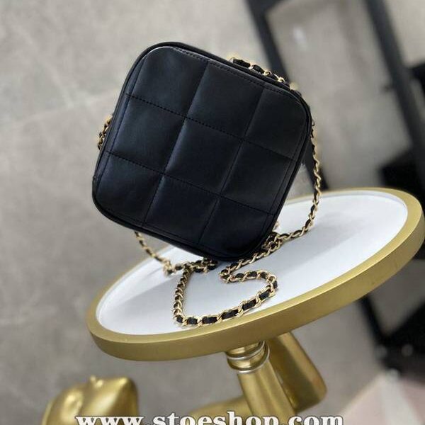 原單1：1chanel香奈兒2020新款AS2201最新鑽石包進口羊羔皮chb13252