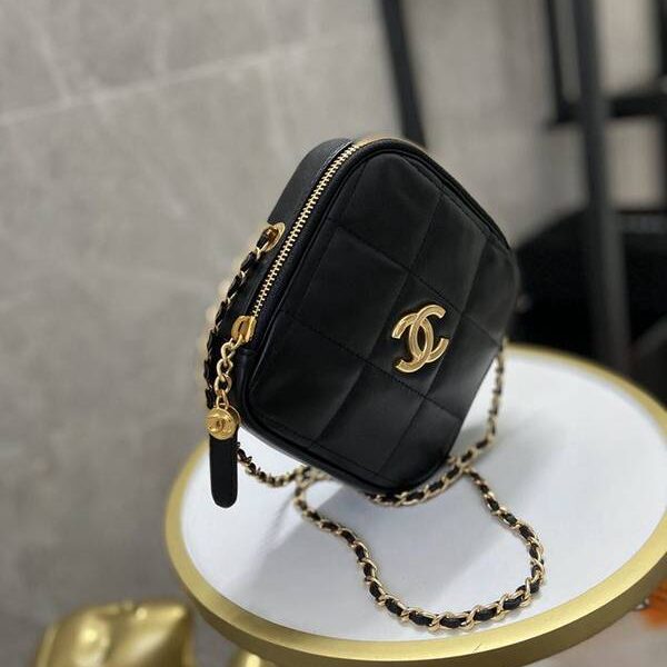 原單1：1chanel香奈兒2020新款AS2201最新鑽石包進口羊羔皮chb13252