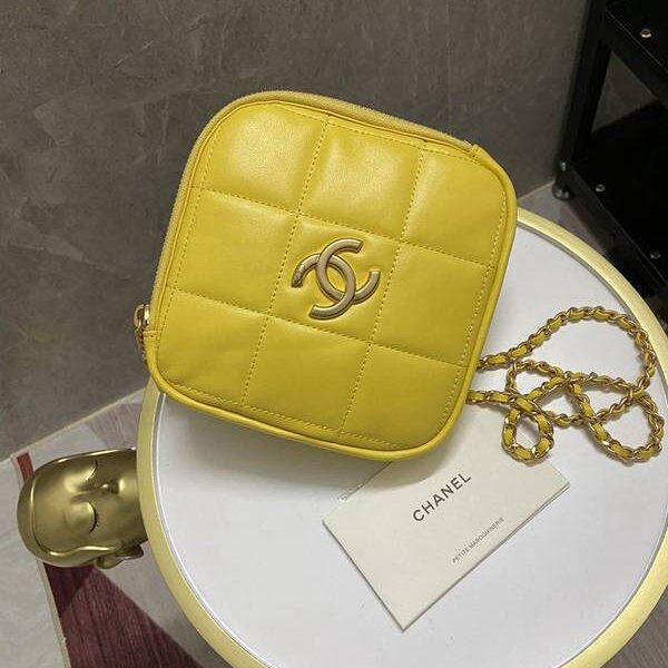 a貨chanel香奈兒2020新款AS2201最新鑽石包進口羊羔皮chb13254