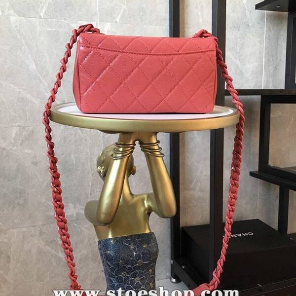 高仿精品批發chanel 21早春度假系列 AS2302熊貓包翻蓋鏈條包顆粒壓花小牛皮chb13494