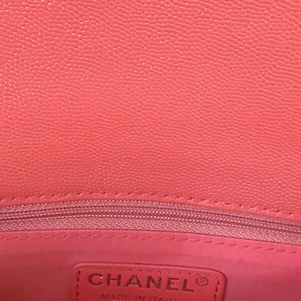 高仿精品批發chanel 21早春度假系列 AS2302熊貓包翻蓋鏈條包顆粒壓花小牛皮chb13494