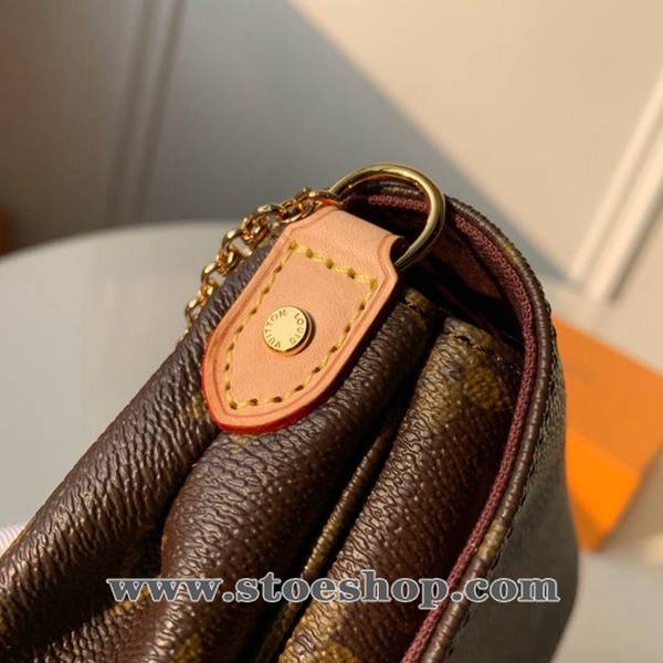 原單lv~FAVORITE M40717 以Monogram 帆布製成,可手拿,肩背兩用。配有可拆卸式肩帶和金屬鏈條。平日攜帶,典雅高貴 尺寸24x14x4hhlv10069 6 原單lv~FAVORITE M40717 以Monogram 帆布製成,可手拿,肩背兩用。配有可拆卸式肩帶和金屬鏈條。平日攜帶,典雅高貴 尺寸24x14x4hhlv10069