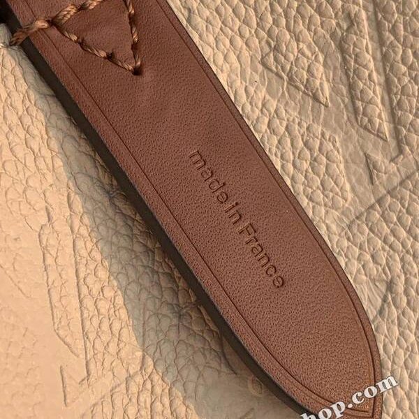 高仿包頂級原單 M45307 奶白色 NéoNoé 中號水桶包取材 Monogram Empreinte 壓紋皮革hhlv10548